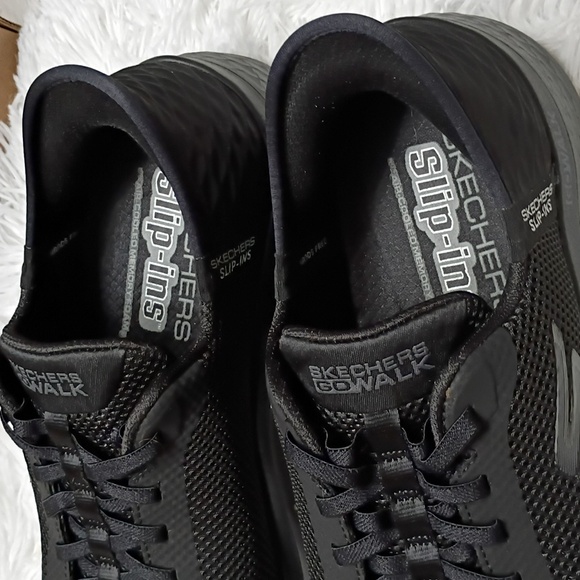 New Skechers Women's Black and Gray Hands Free Slip Ins Go Walk Sneakers SZ 11 - Picture 8 of 13